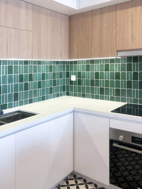 Green kitchen backsplash design ideas